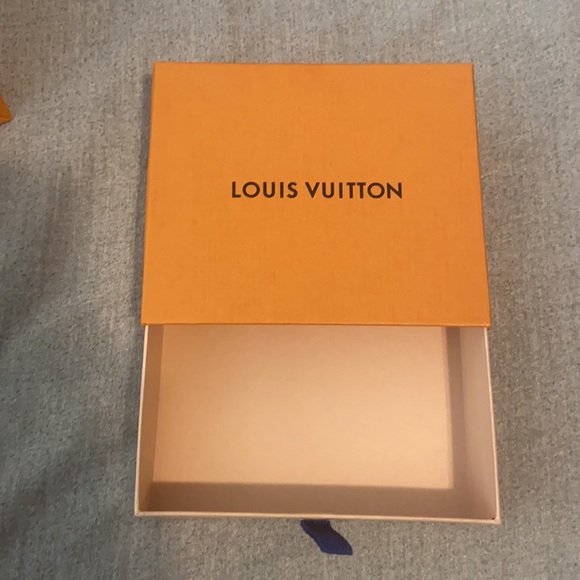 Authentic Louis Vuitton small shopping bag and box - Picture 3 of 3